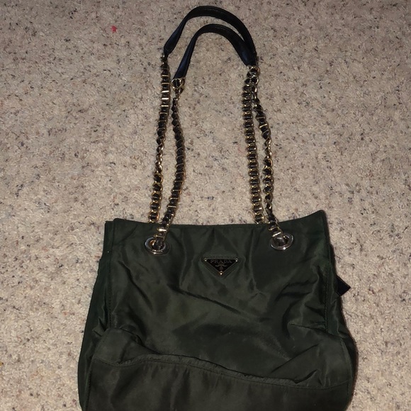 prada shoulder bag chain